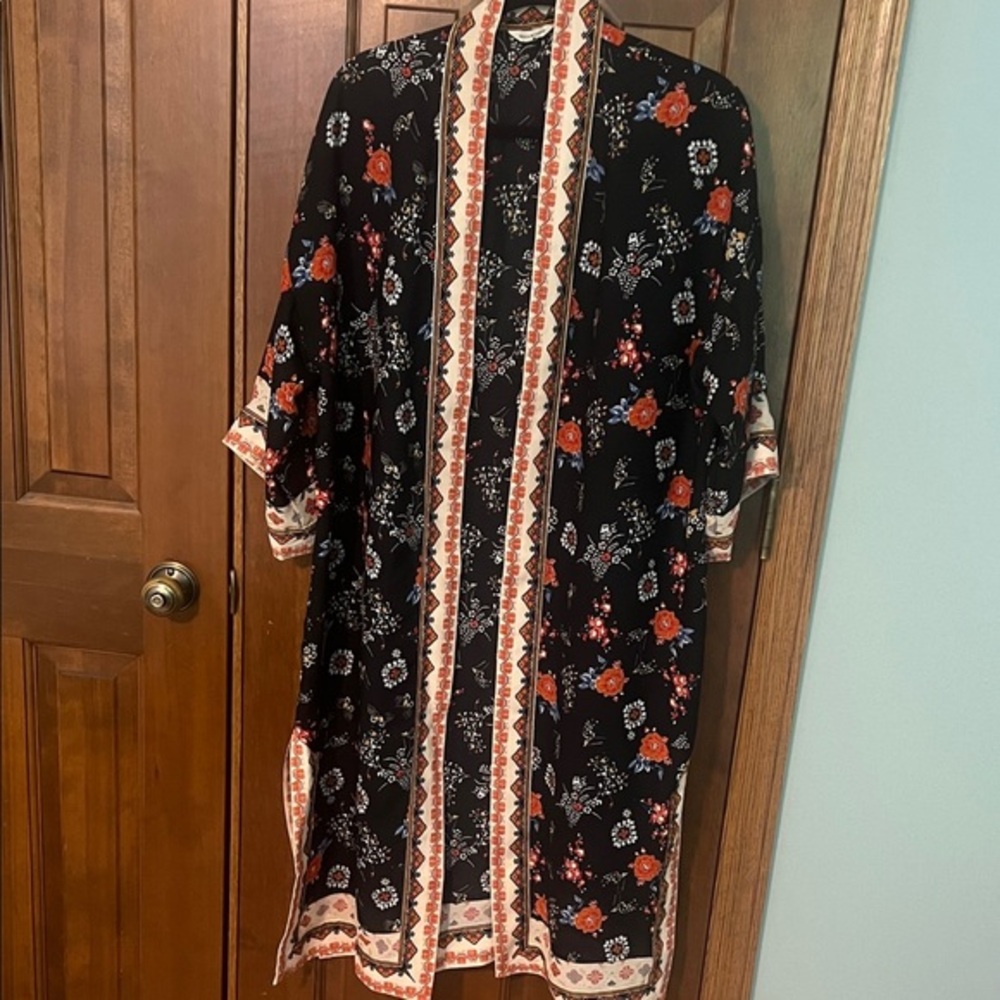 Max Studio Black Floral Kimono